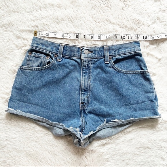 LEVI’S | Vintage 550 Cutoff Shorts Size 28 - Picture 4 of 6
